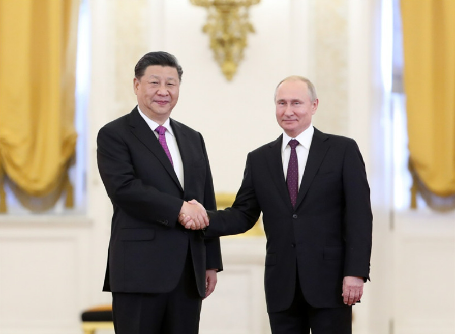 中國國家主席習近平（左）跟俄羅斯總統普丁。&nbsp;&nbsp;&nbsp;圖：翻攝中國國防部（資料照）