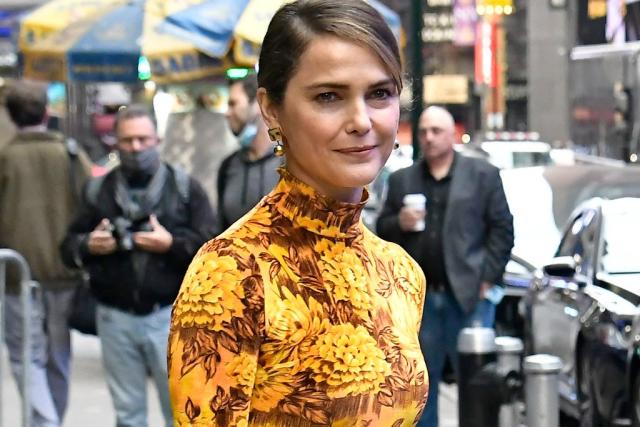 Keri Russell accentuates her svelte shape in an effortlessly chic