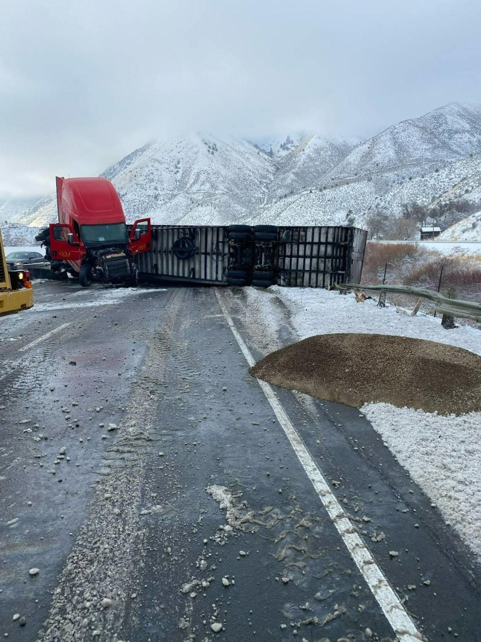 A jackknifed semi truck and trailer was expected to block the eastbound lanes of Interstate 84 in Oregon on Friday for a few hours.