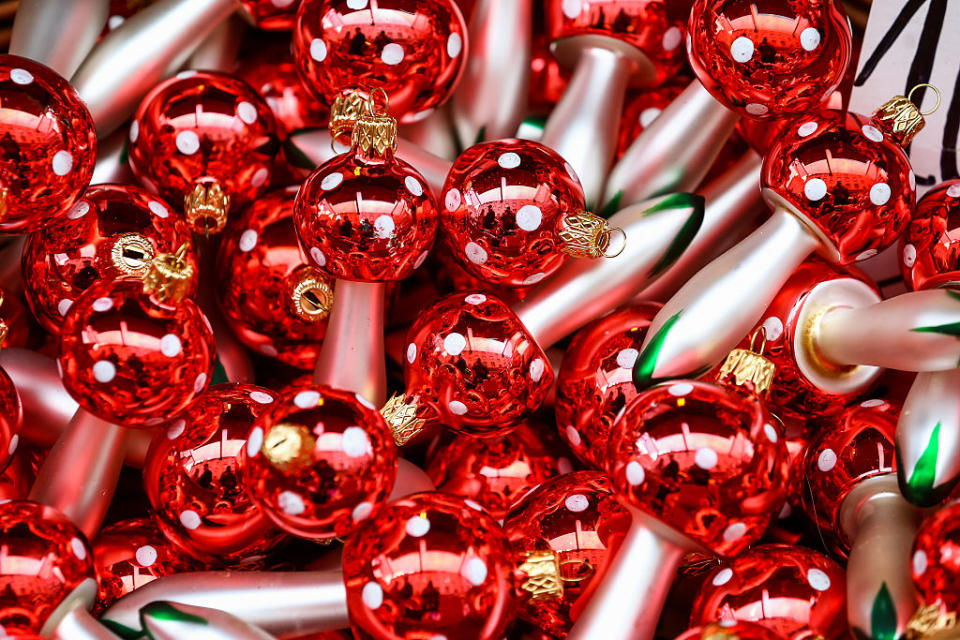 You can now pay for someone to come and put up your decorations for you. (Getty)