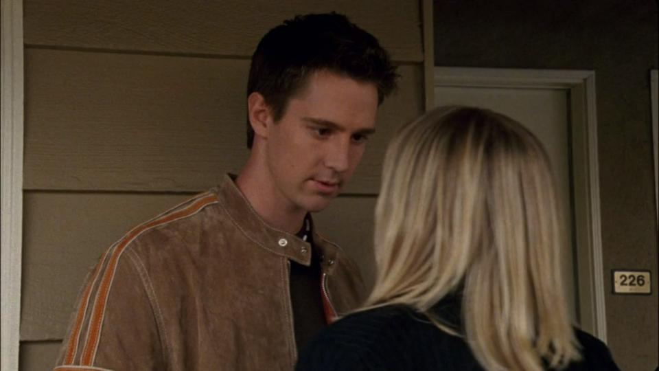 Kristen Bell and Jason Dohring as Veronica and Logan in Veronica Mars Season 1