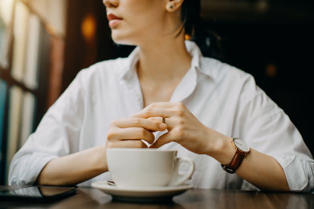 Curious about anxiety rings? Experts reveal how they work as a coping mechanism. (Photo: d3sign via Getty Images)