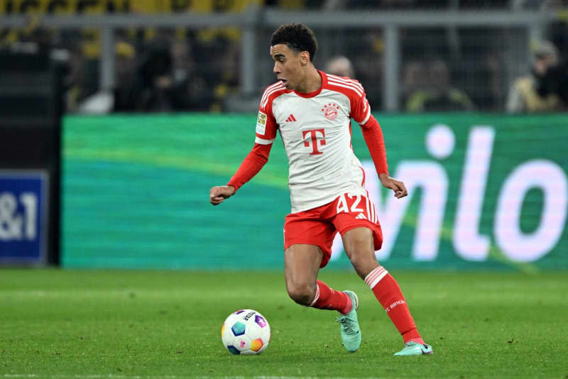 Bayern's Jamal Musiala in action during the German Bundesliga soccer match between Borussia Dortmund and Bayern Munich at Signal Iduna Park. Federico Gambarini/dpa