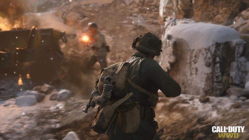 Am 3. November 2017 kam der nächste Ableger auf den Markt - mit dem schlichten Titel "WW2". Die Entwickler kehrten zu den Wurzeln zurück - wohl auch weil der Sci-Fi-Trip in "Call of Duty: Infinite War" gegenüber dem Vorgänger nur halb so viel Umsatz erwirtschaftete. "Call of Duty: WW2" spielte erneut auf den Schlachtfeldern des Zweiten Weltkriegs. (Bild: Activision)