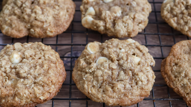 pear oatmeal cookies on rack