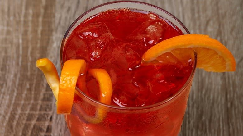 Negroni on wood background