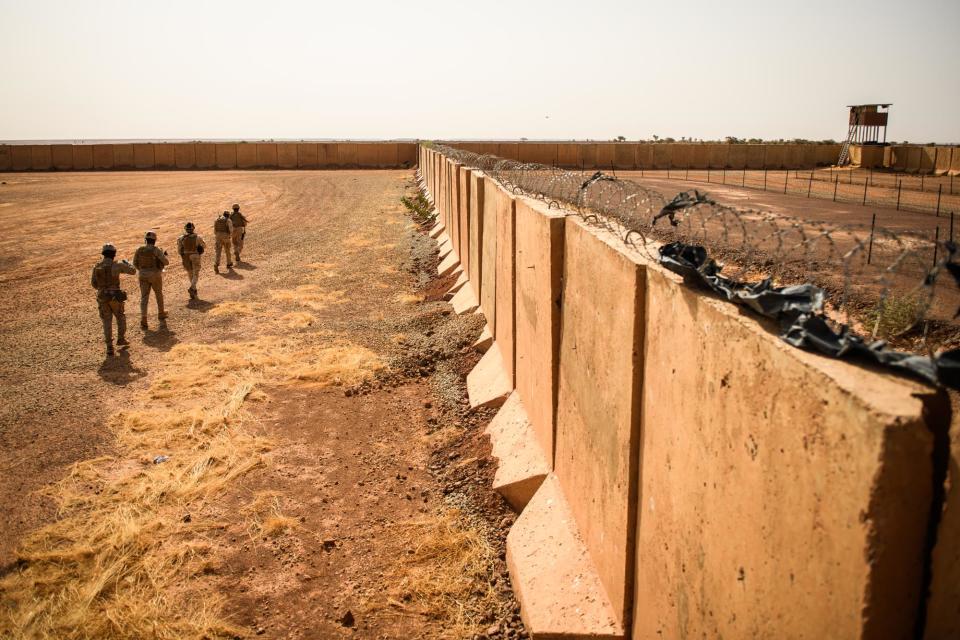 Nigerien soldiers with the 1st Expeditionary Force of Niger (EFoN) practice assaulting a target at their camp, March 7, 2022.