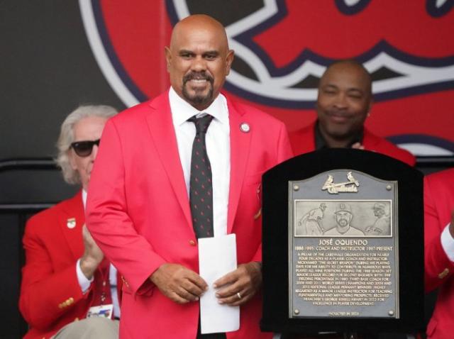 MLB: St. Louis Cardinals beat New York Mets, hold Hall of Fame ceremony