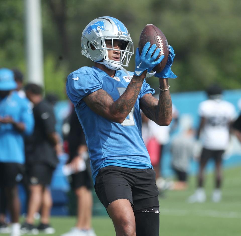 Detroit Lions receiver Josh Reynolds catches a pass during joint practice with the Jacksonville Jaguars in Allen Park, Thursday, Aug. 17, 2023.