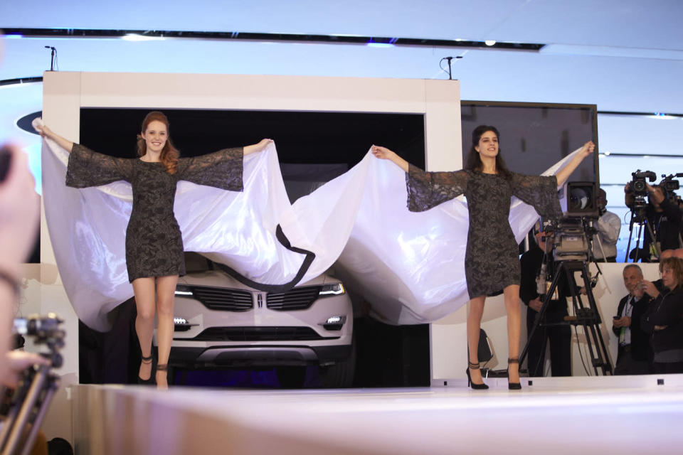 Unveiling of the Lincoln MKC concept