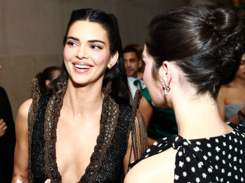 <p>Kendall Jenner and Gracie Abrams</p>