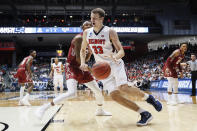 Belmont's Nick Muszynski (33) drives around Temple's Justyn Hamilton, center left, during the first half of a First Four game of the NCAA college basketball tournament, Tuesday, March 19, 2019, in Dayton, Ohio. (AP Photo/John Minchillo)