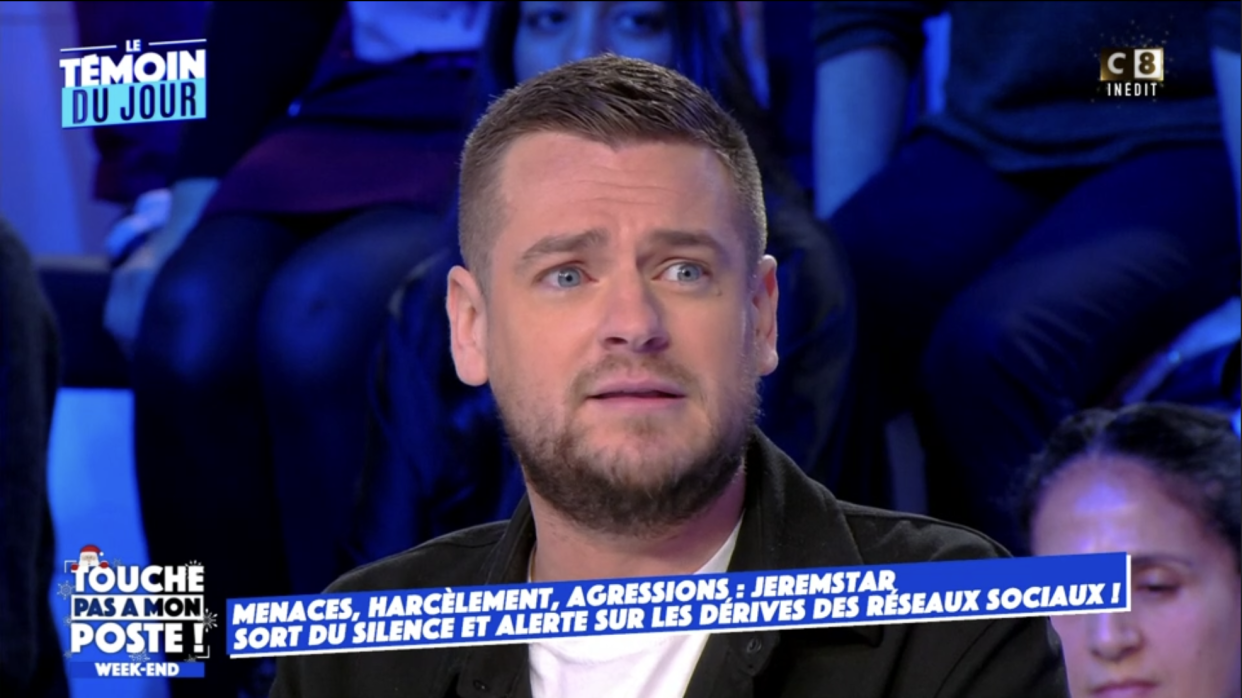 Sur le plateau de TPMP, Jeremstar est revenu sur le harcèlement qu'il subit quotidiennement depuis cinq ans. (Capture d'écran C8)