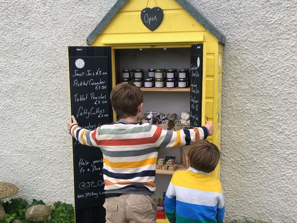 honesty boxes Orkney - Stephen Bennett Photography