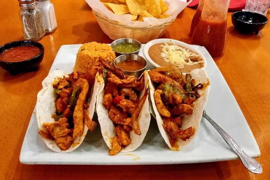 <b>Photo: blake d./<a href="https://yelp.com/biz_photos/mi-cocina-louisville-3?utm_campaign=a441d26d-9ef1-4a86-abe6-38ba8b378501%2Cfdf2456a-0745-4614-bb12-7cbef0c1eb01&utm_medium=81024472-a80c-4266-a0e5-a3bf8775daa7" rel="nofollow noopener" target="_blank" data-ylk="slk:Yelp;elm:context_link;itc:0;sec:content-canvas" class="link ">Yelp</a></b>