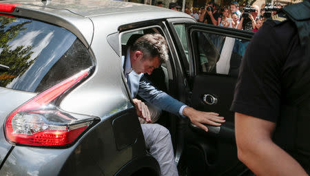 Inaki Urdangarin, Spain's King Felipe's brother-in-law, arrives to court to pick up his prison sentence notification in Palma de Mallorca, Spain, June 13, 2018. REUTERS/Enrique Calvo