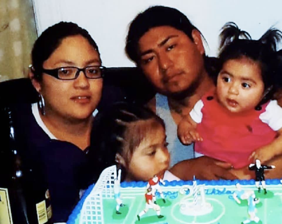 Norma Morales' son with his wife and two daughters, before he was deported from the U.S. (Photo: )