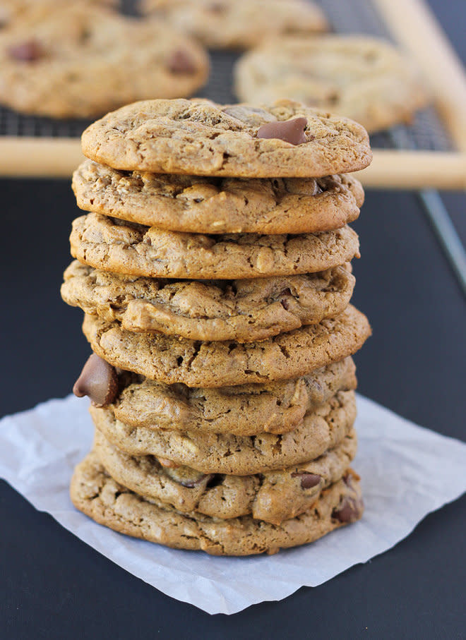 <strong>Get the <a href="http://blog.meaningfuleats.com/flourless-oatmeal-almond-butter-chocolate-chip-cookies-gluten-free-dairy-free/" target="_blank">Flourless Oatmeal Almond Butter Chocolate Chip Cookies recipe </a>from Meaningful Eats</strong>