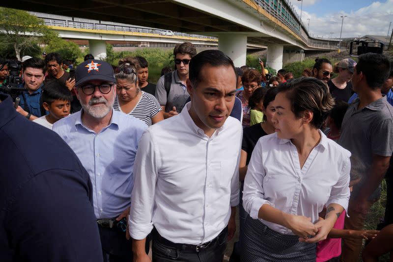 FILE PHOTO: Democratic presidential candidate Former HUD Secretary Julian Castro visits migrants in Matamoros