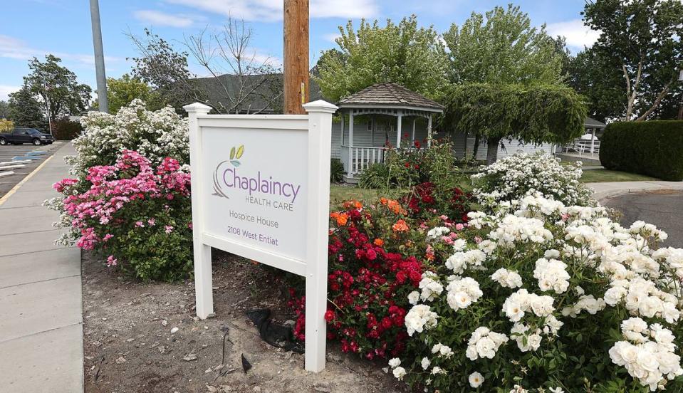 The Chaplaincy Health Care’s hospice house is currently at 2108 W. Entiat Ave. in Kennewick. Bob Brawdy/Tri-City Herald