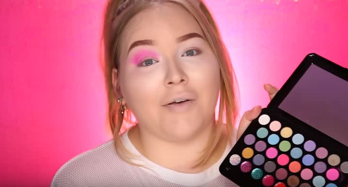 This beauty blogger got her look using only kids’ makeup and the result is ~really~ pink