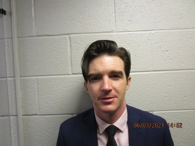 Drake Bell mugshot