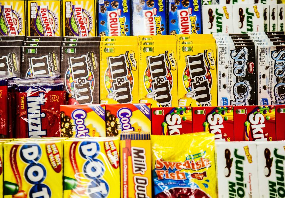 The Candy Everyone Was Eating In Movie Theaters The Year You Were Born