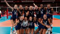 Volleyball - Women's Quarterfinal - Dominican Republic v United States