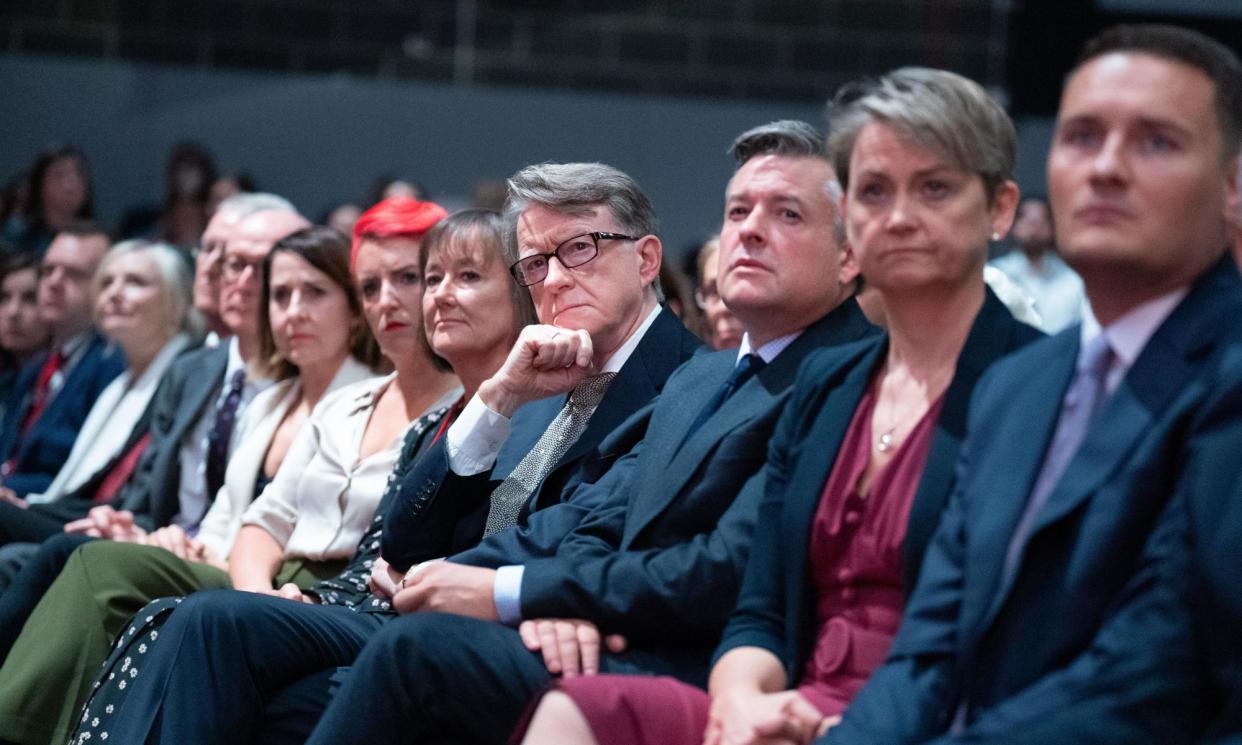 <span>Peter Mandelson (centre) said a Starmer government would seek closer ties with the EU instead.</span><span>Photograph: Stefan Rousseau/PA</span>