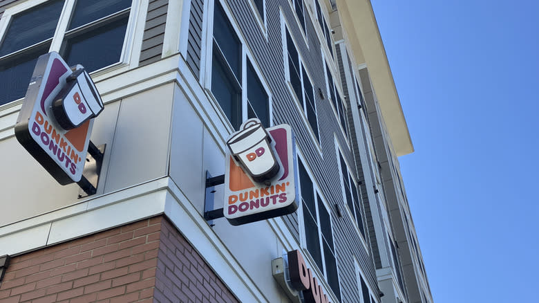 dunkin' sign double