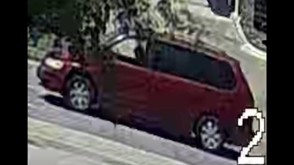 Police in Dallas said the man suspected of walking into a Korean hair salon and shooting three women fled in this maroon minivan.