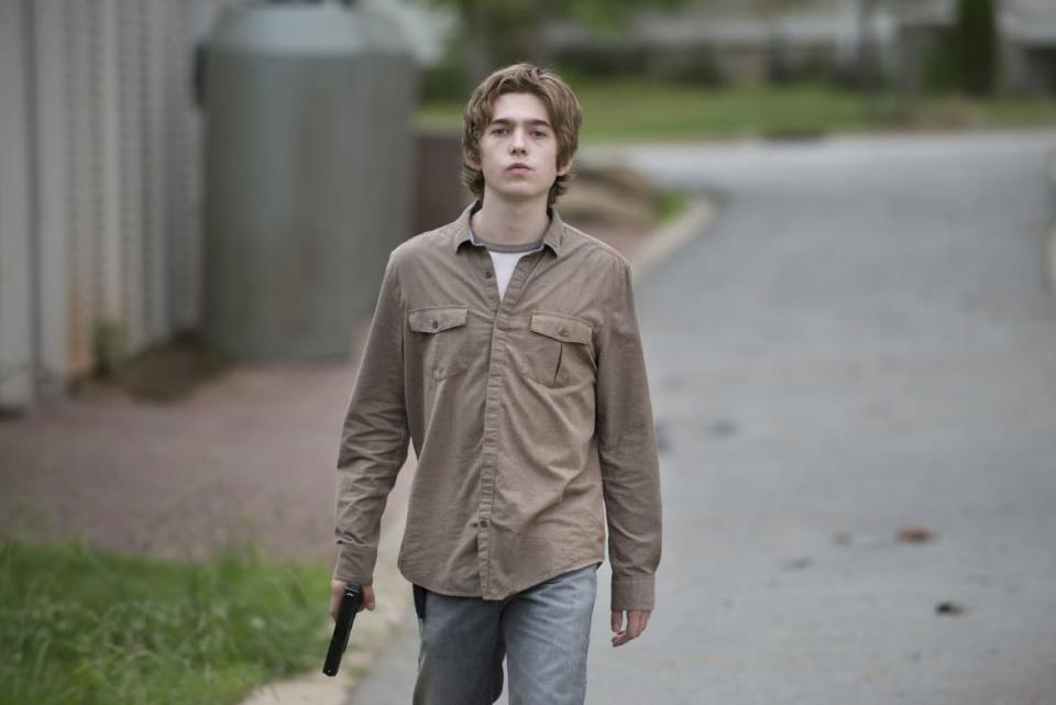 Austin Abrams as Ron in The Walking Dead.