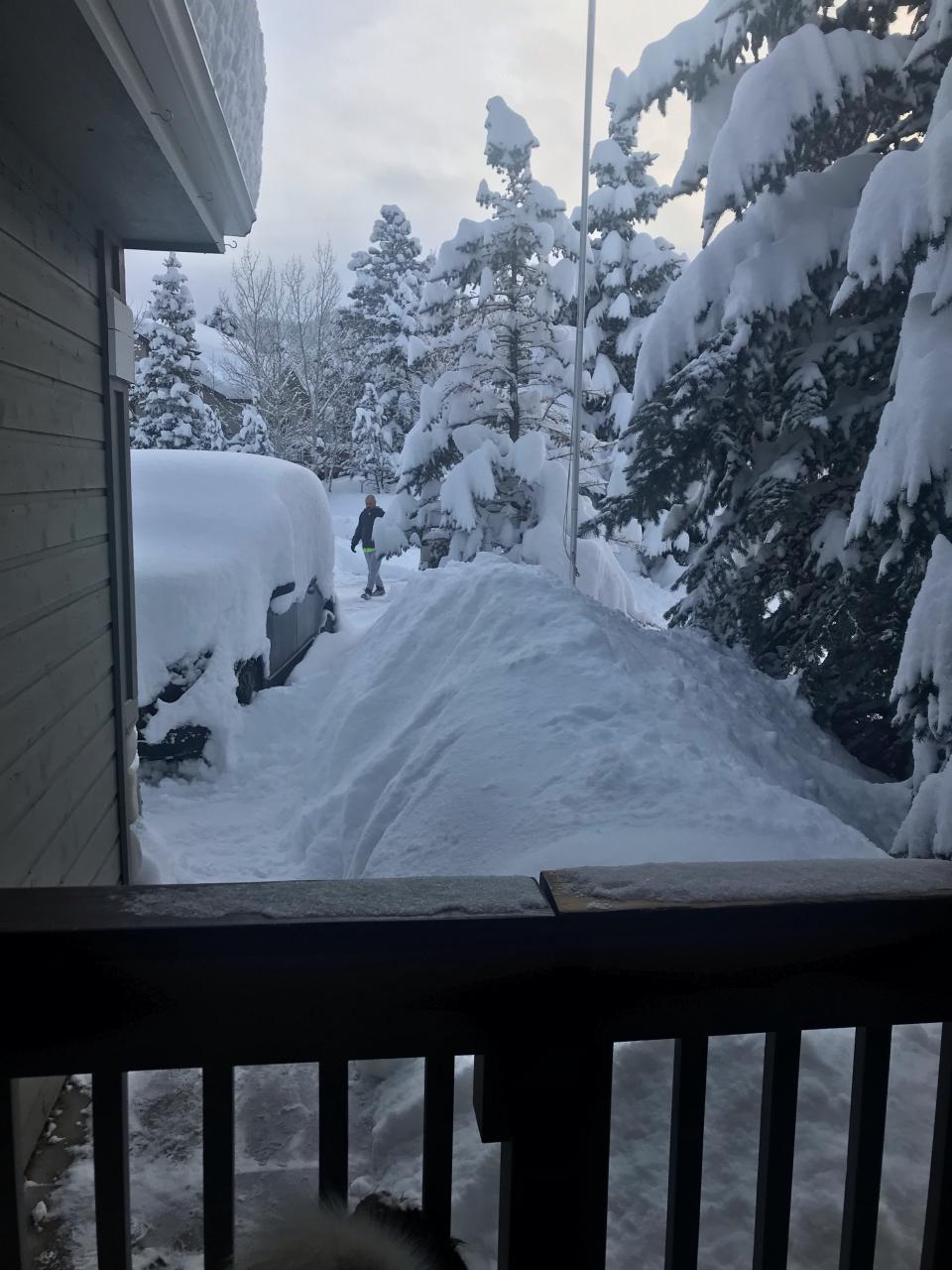 Snow accumulation in Woodland Park.