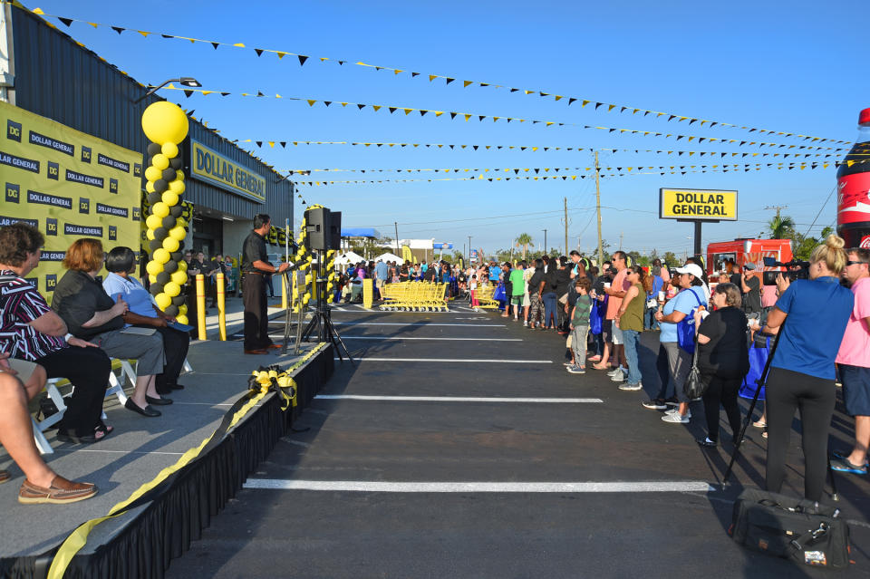 Dollar General Celebrates Grand Opening of 16,000th Store in Panama City, Florida