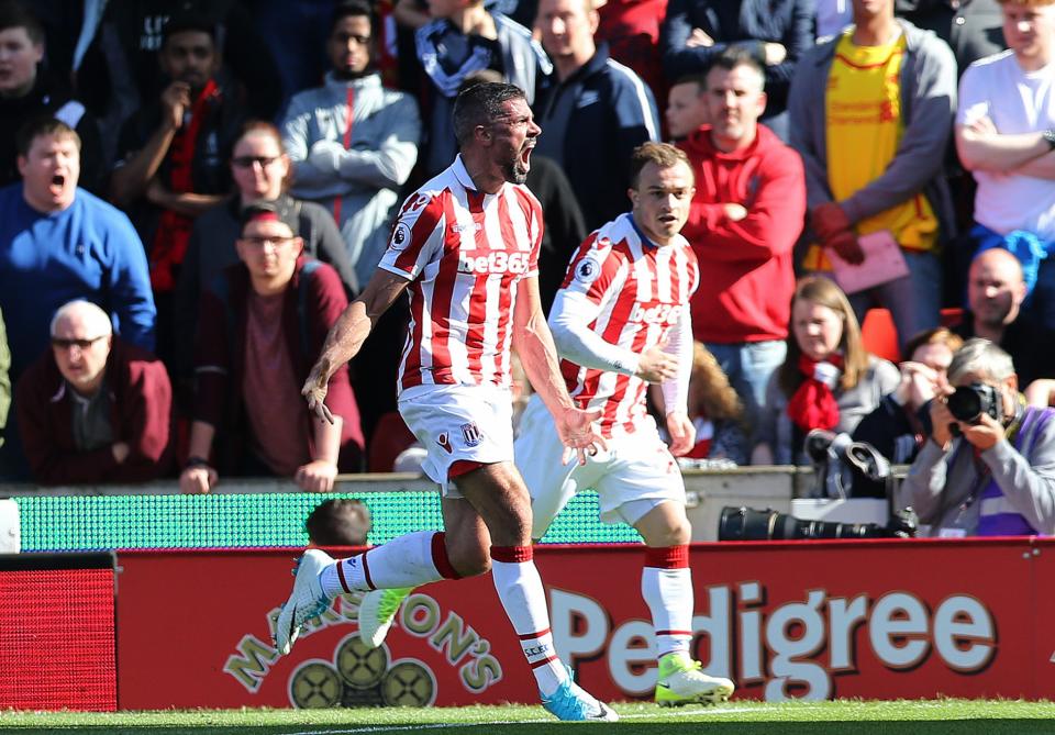 <p>Jon Walters celebrates putting Stoke 1-0 up</p>