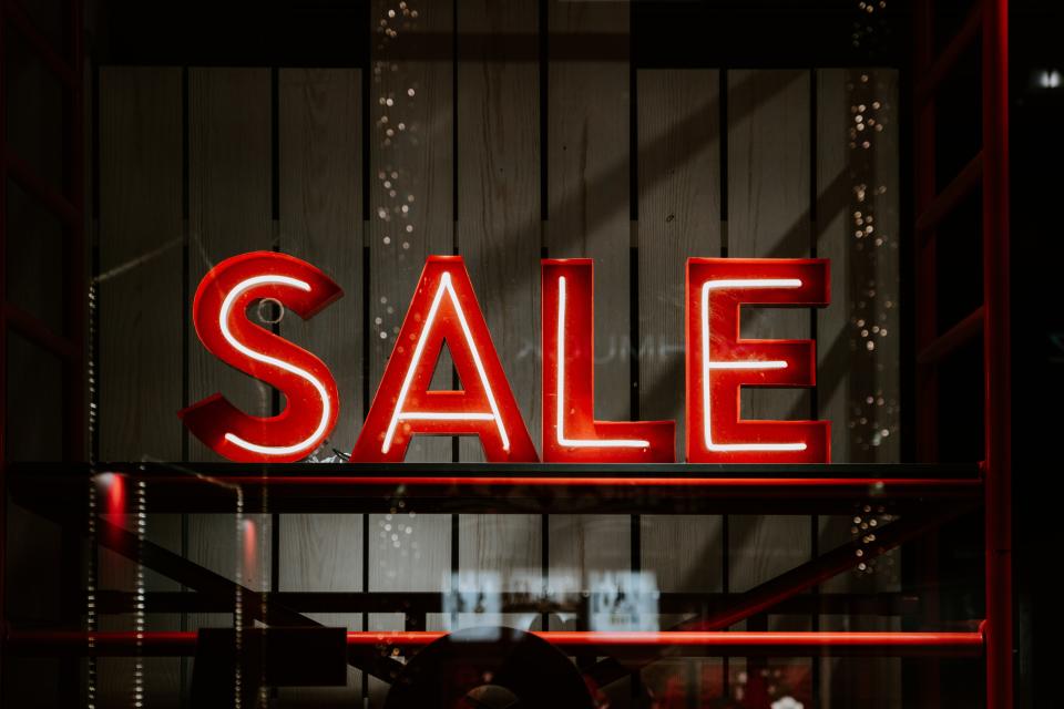 Black Friday sale begins from 27 November. Photo: Claudio Schwarz/Unsplash