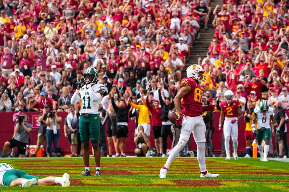 Iowa State tight end DeShawn Hanika (32) celebrates a touchdown during the game at Jack Trice Stadium in Ames, Iowa on Saturday, Sept. 17, 2022. The Cyclones are up at halftime against the Bobcats, 30-3.