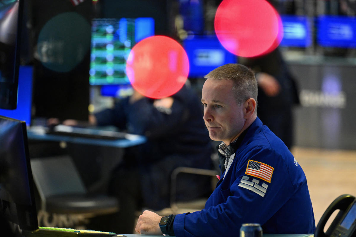 Dow Rebounds Over 300 Points as U.S. Stock Market Gains Across the Board – December 21 Recap