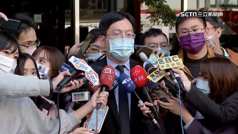 高嘉瑜委任律師李永裕否認林秉樞的指控。