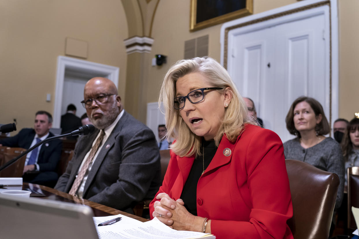 Reps. Bennie Thompson and Liz Cheney.