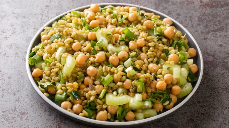 freekeh salad with chickpeas