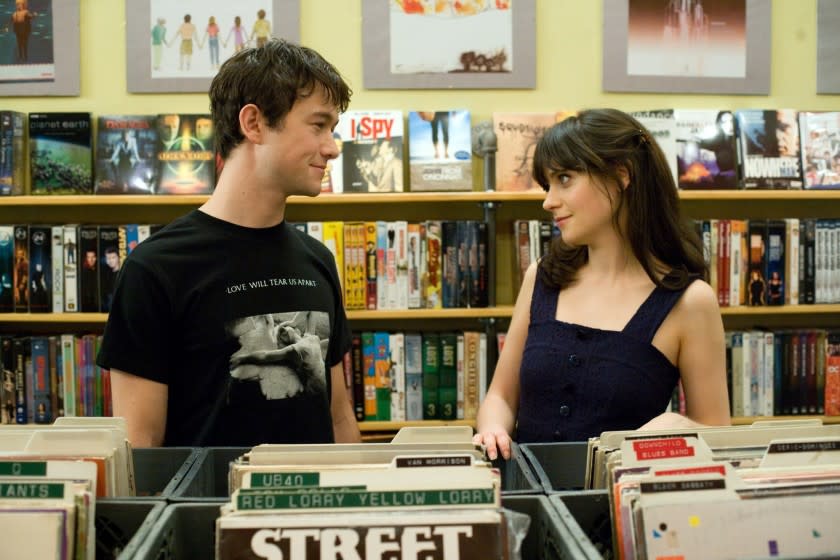 By this time, Gordon-Levitt has established himself as an indie cinema ace. In this film, he falls in love with Summer (Zooey Deschanel), a woman who says she doesn't believe in true love. The role earned him a Golden Globe nod and an Independent Spirit Award nomination.