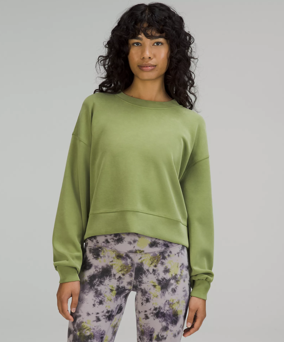 Perfectly Oversized Cropped Crew (Photo via Lululemon)