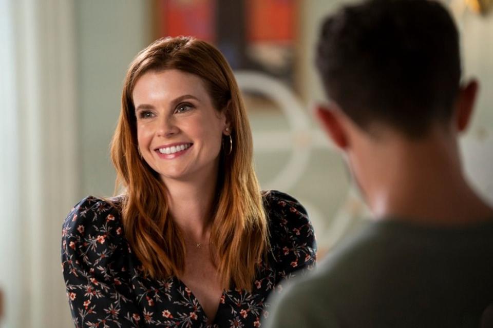 sweet magnolias cast and characters joanna garcia swisher