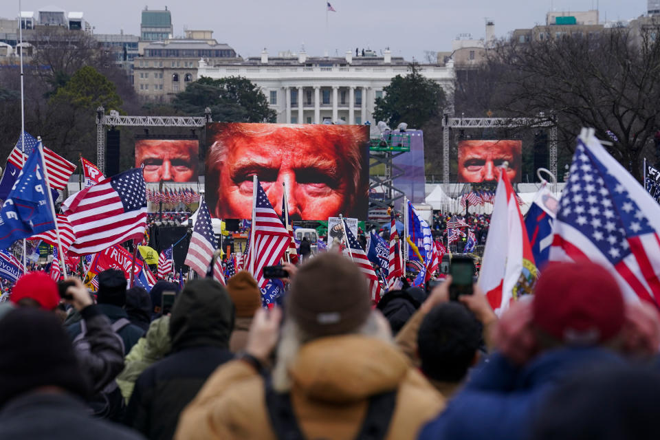 Trump supporters participate in a rally in Washington on Jan 6.<span class="copyright">John Minchillo—AP</span>