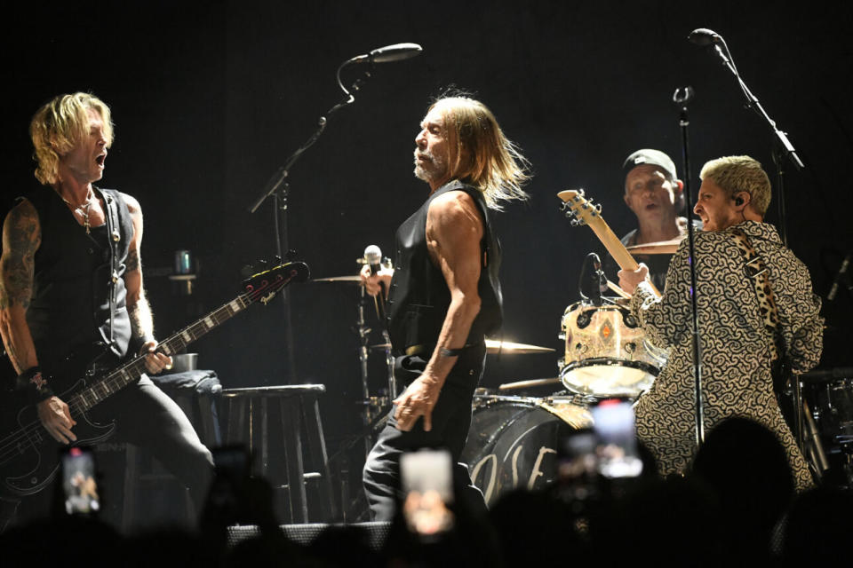 (L-R) Duff McKagan, Iggy Pop, Chad Smith, and Andrew Watt perform in San Francisco in April 2023 (Credit: Tim Mosenfelder/Getty Images)