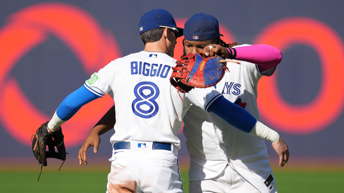 The Toronto Blue Jays are wearing red this season and it looks