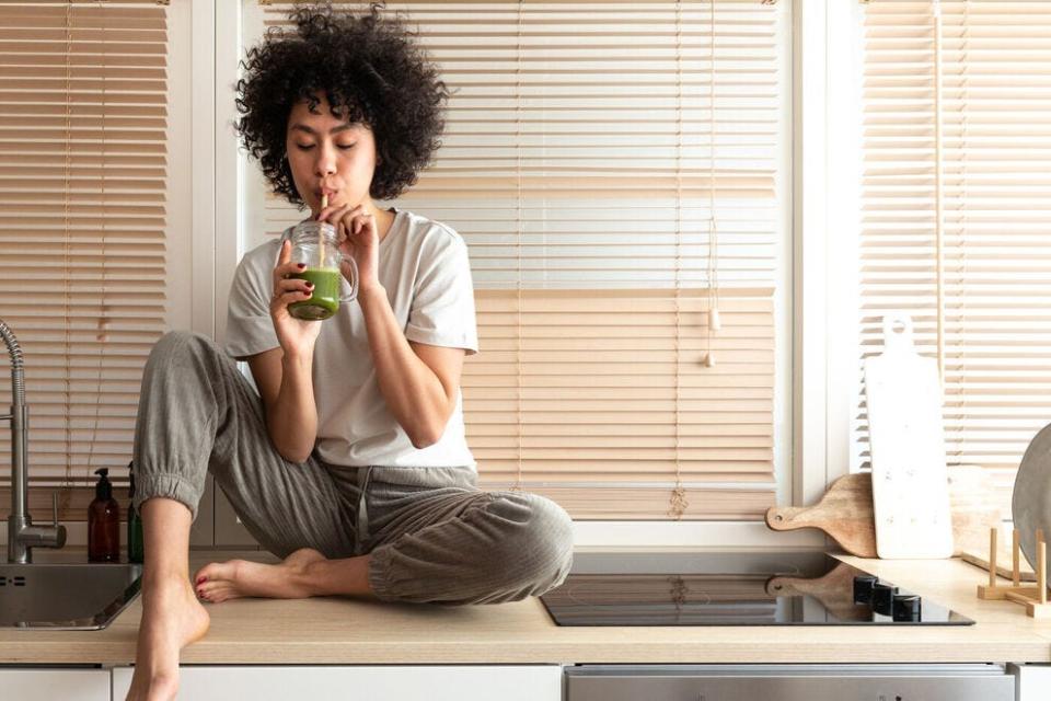 Skip the burgers and eat healthy foods like smoothies for a hangover cure