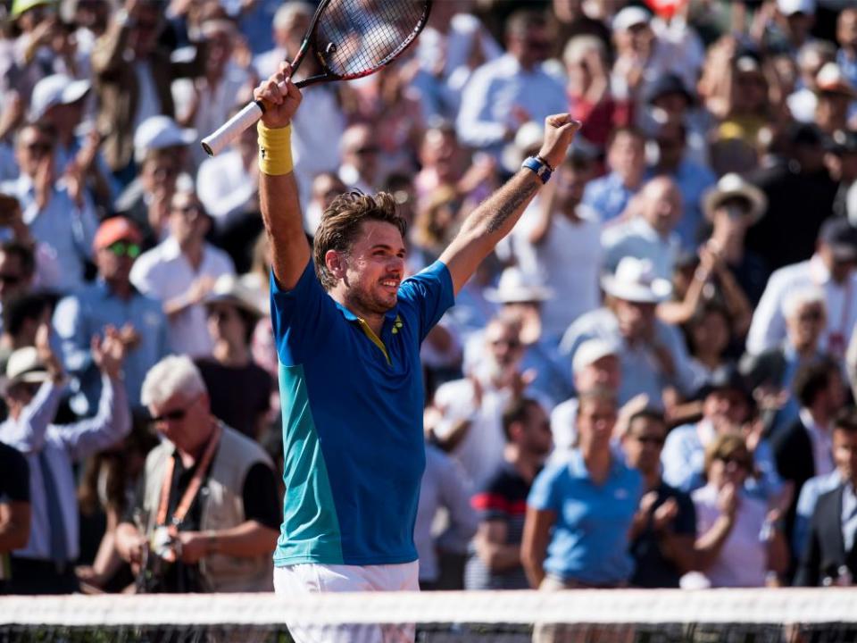 Stan Wawrinka celebrates his victory over Murray at the French Open in 2017 .