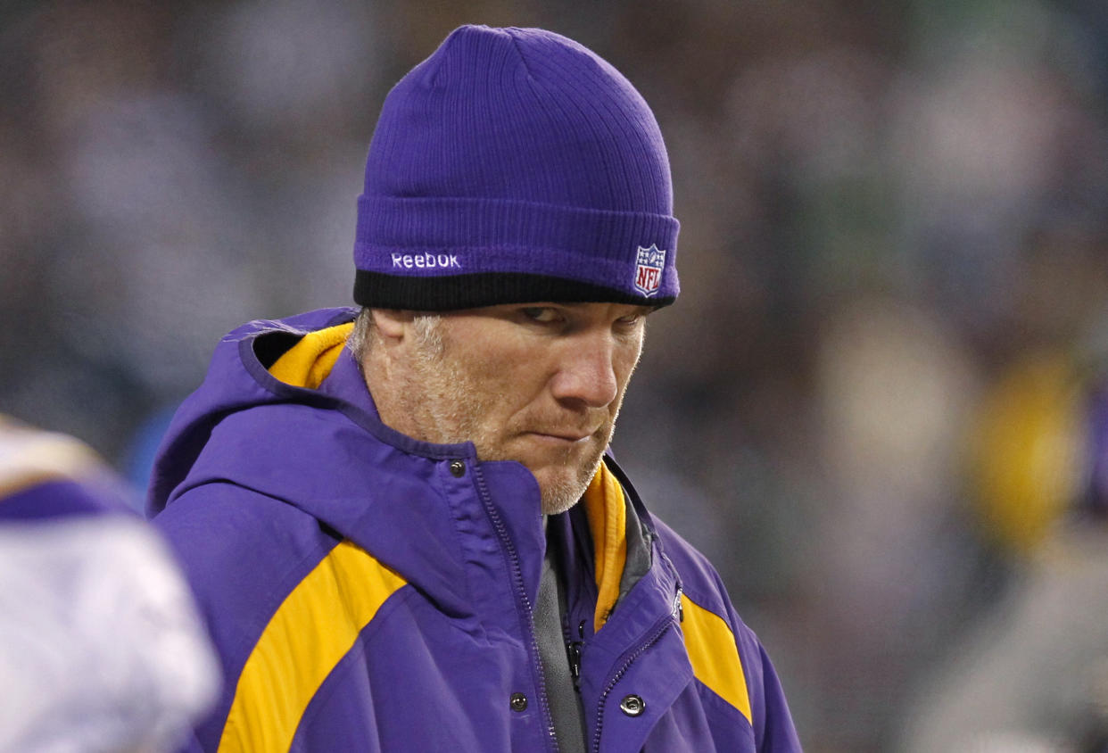 Brett Favre played in the NFL for 20 seasons and earned a reported $140 million in his career. (REUTERS/Tim Shaffer)